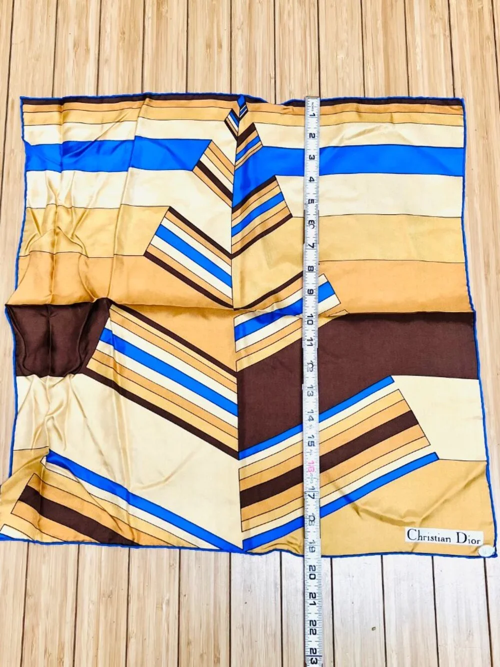 New-Christian Dior  100% silk SatinNeck-Chief 20